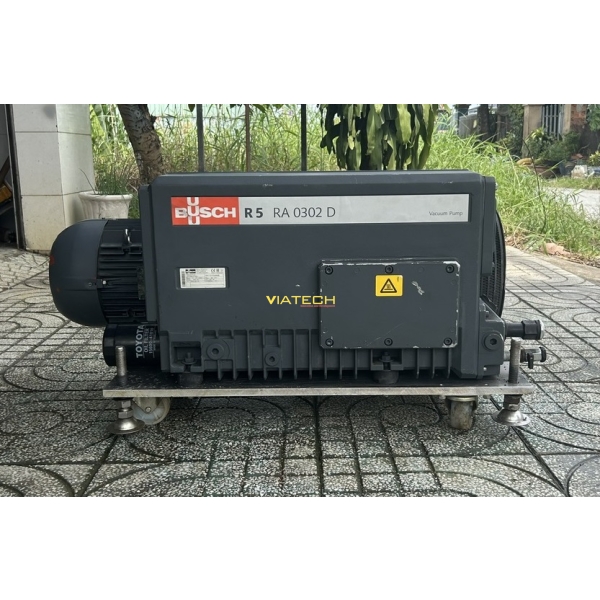 Bơm chân không Busch R5 RA 0302D
